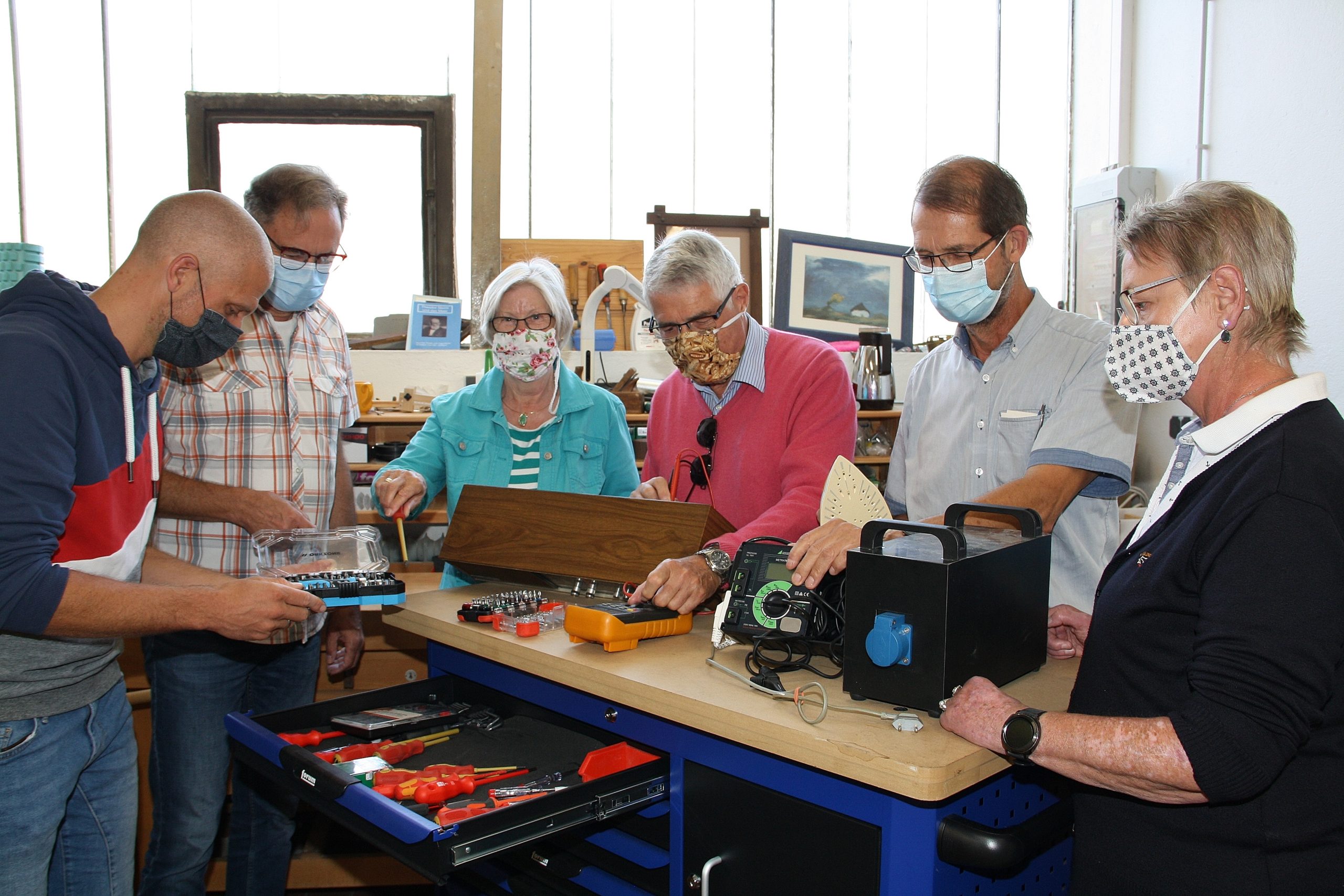 Repair Café im Standby Möbel und Mehr